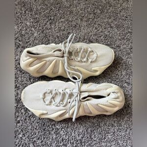 adidas Yeezy 450 Cloud White Men's Sneakers Size 10.5 GUC